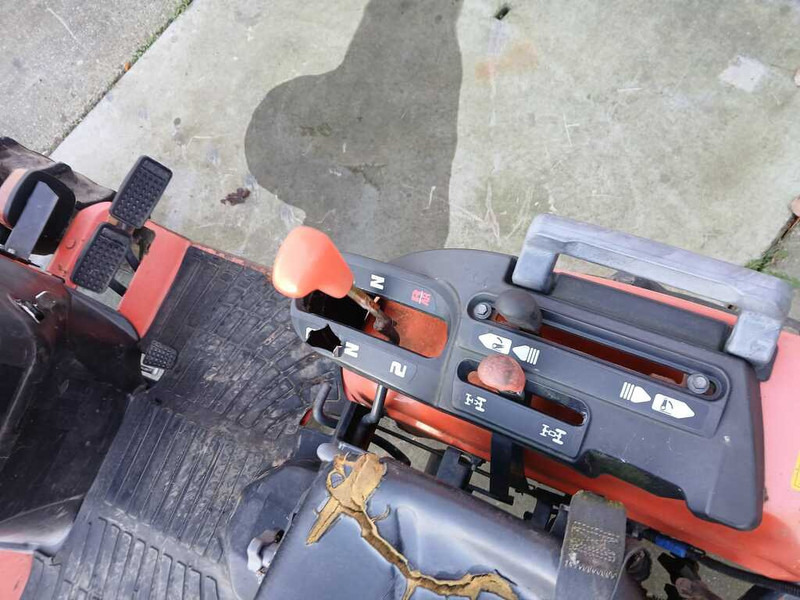 Kubota B 2420 - Минитрактор: фото 5 Kubota B 2420 - Минитрактор: фото 5