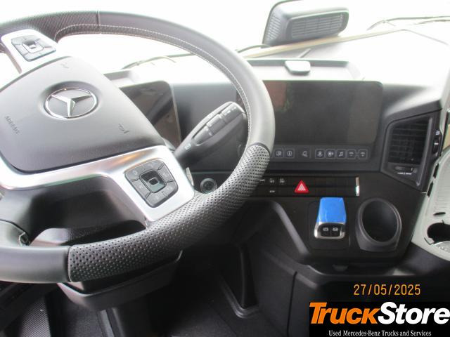 Mercedes-Benz Actros 2542 - Тентованный грузовик: фото 4 Mercedes-Benz Actros 2542 - Тентованный грузовик: фото 4
