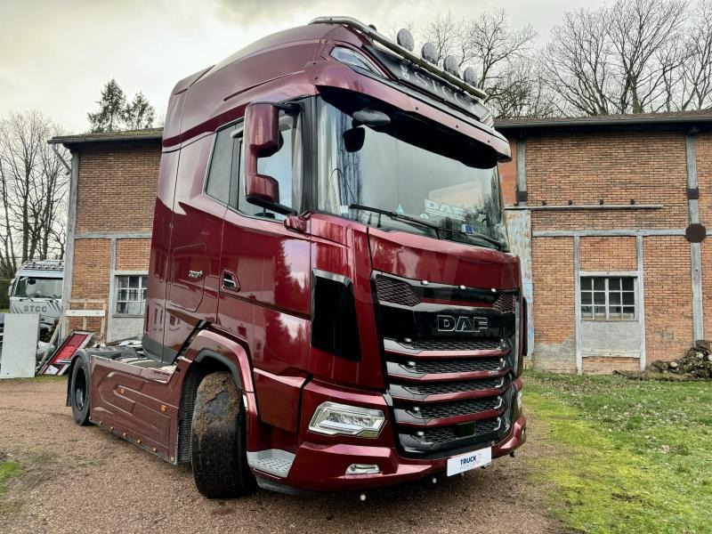 DAF XG + 530 FT + - Тягач: фото 2 DAF XG + 530 FT + - Тягач: фото 2