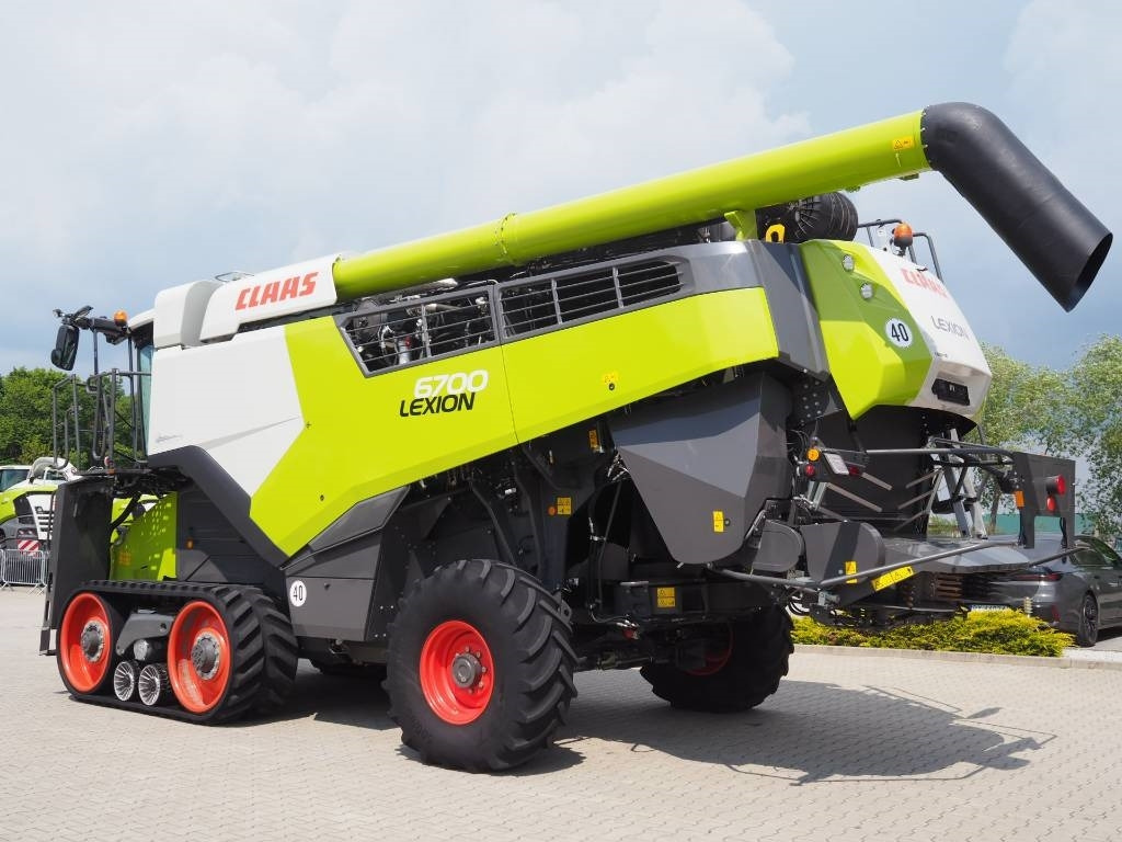 Claas Lexion 6700TT GPS + V770 - Зерноуборочный комбайн: фото 2 Claas Lexion 6700TT GPS + V770 - Зерноуборочный комбайн: фото 2