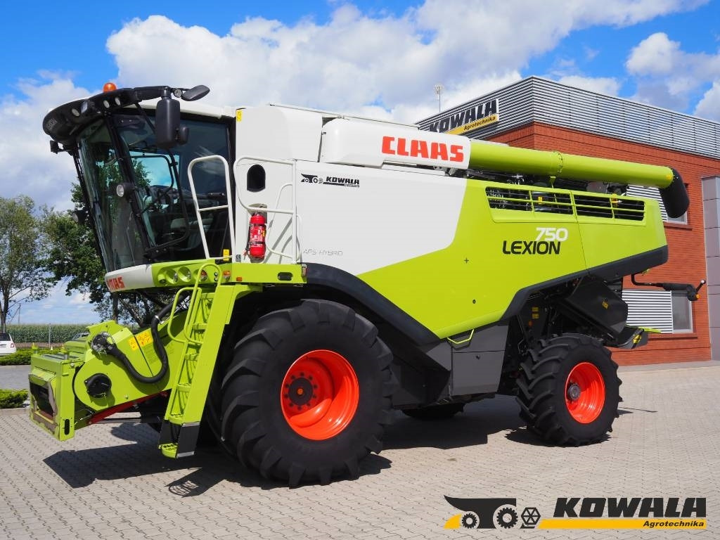 Claas Lexion 750 GPS + V770 - Зерноуборочный комбайн: фото 1 Claas Lexion 750 GPS + V770 - Зерноуборочный комбайн: фото 1