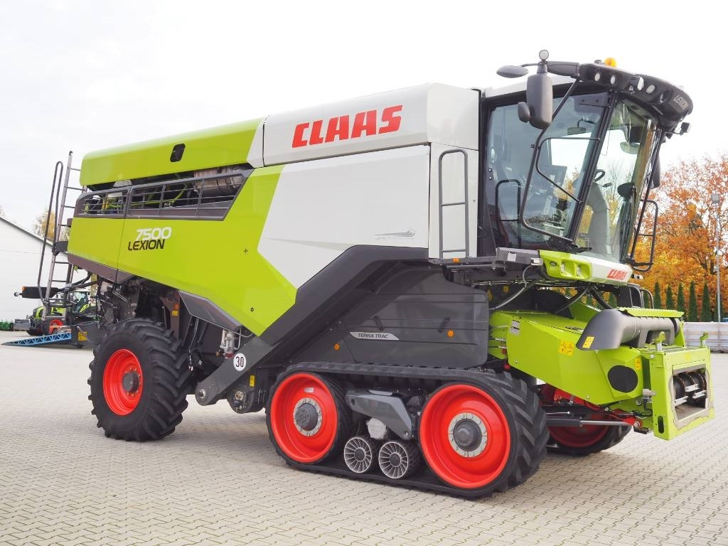 Claas Lexion 7500TT GPS + V930 - Зерноуборочный комбайн: фото 4 Claas Lexion 7500TT GPS + V930 - Зерноуборочный комбайн: фото 4