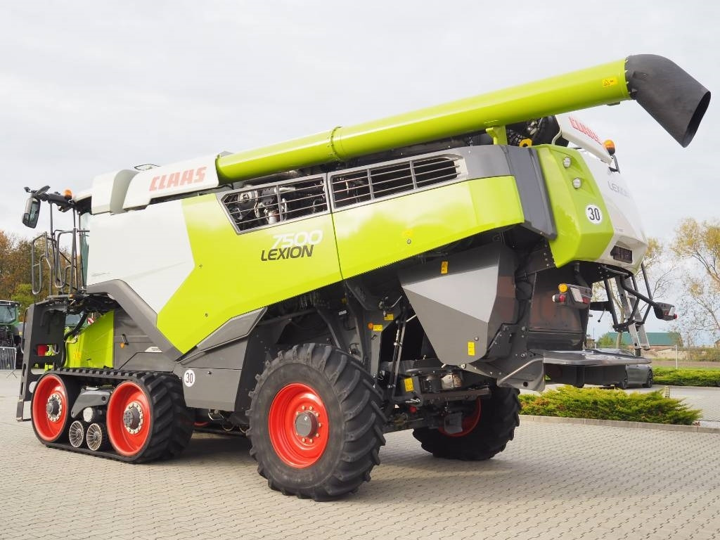 Claas Lexion 7500TT GPS + V930 - Зерноуборочный комбайн: фото 2 Claas Lexion 7500TT GPS + V930 - Зерноуборочный комбайн: фото 2