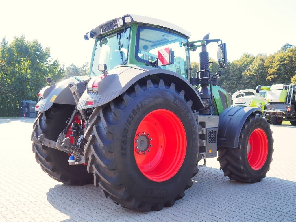Fendt 824 Vario S4 ProfiPlus, GPS - Трактор: фото 3 Fendt 824 Vario S4 ProfiPlus, GPS - Трактор: фото 3