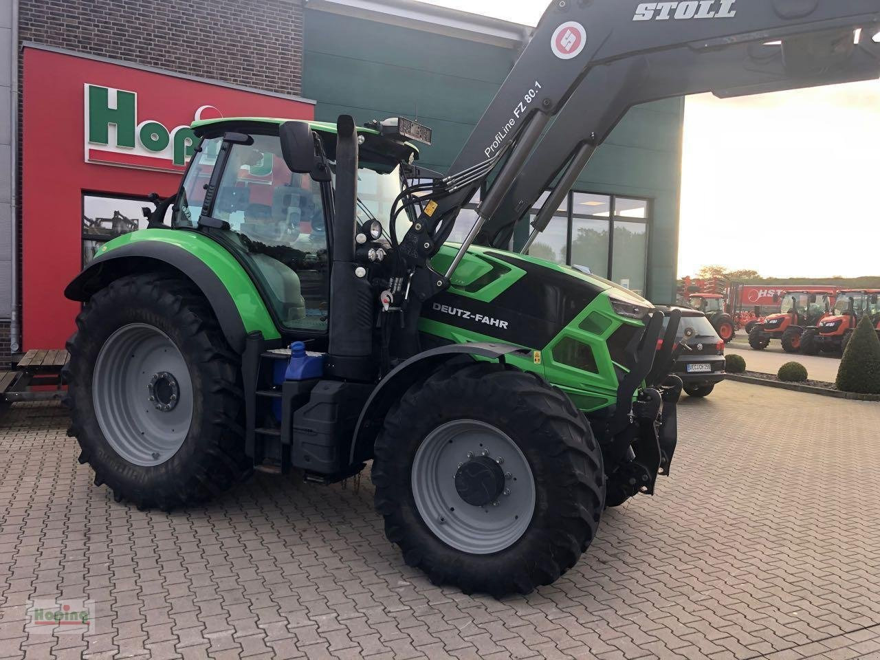 Deutz-Fahr 6215 Agrotron TTV - Трактор: фото 4 Deutz-Fahr 6215 Agrotron TTV - Трактор: фото 4