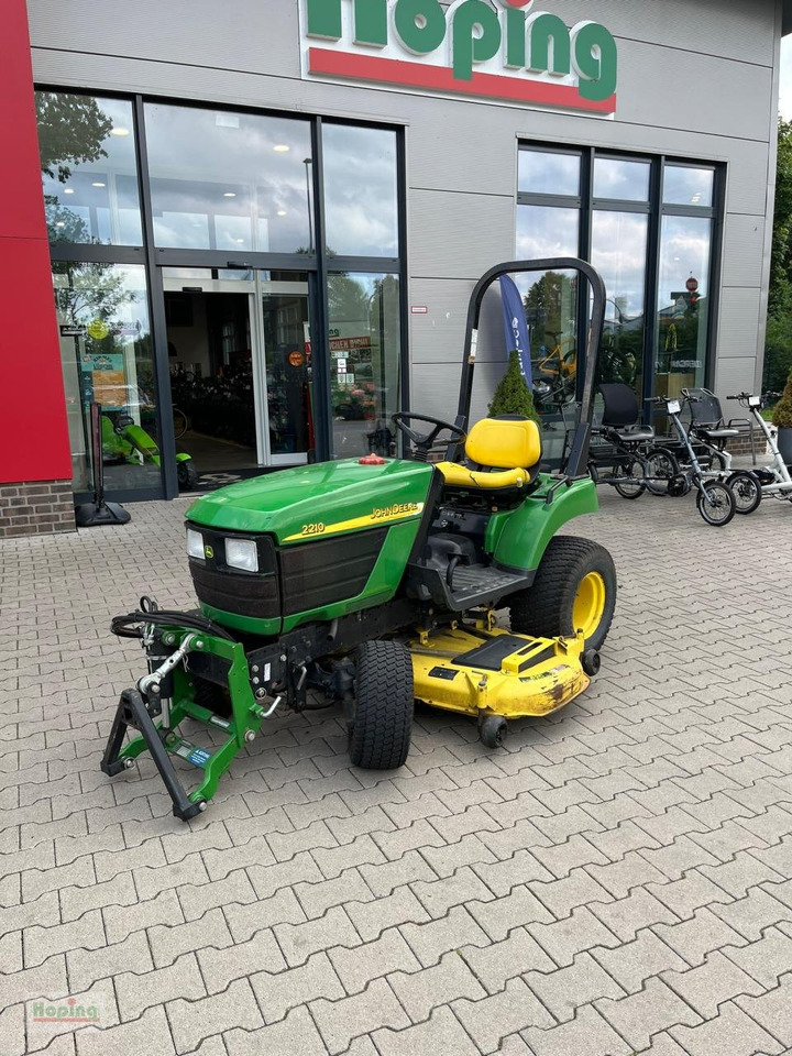 John Deere LV 2210 - Газонокосилка: фото 1 John Deere LV 2210 - Газонокосилка: фото 1