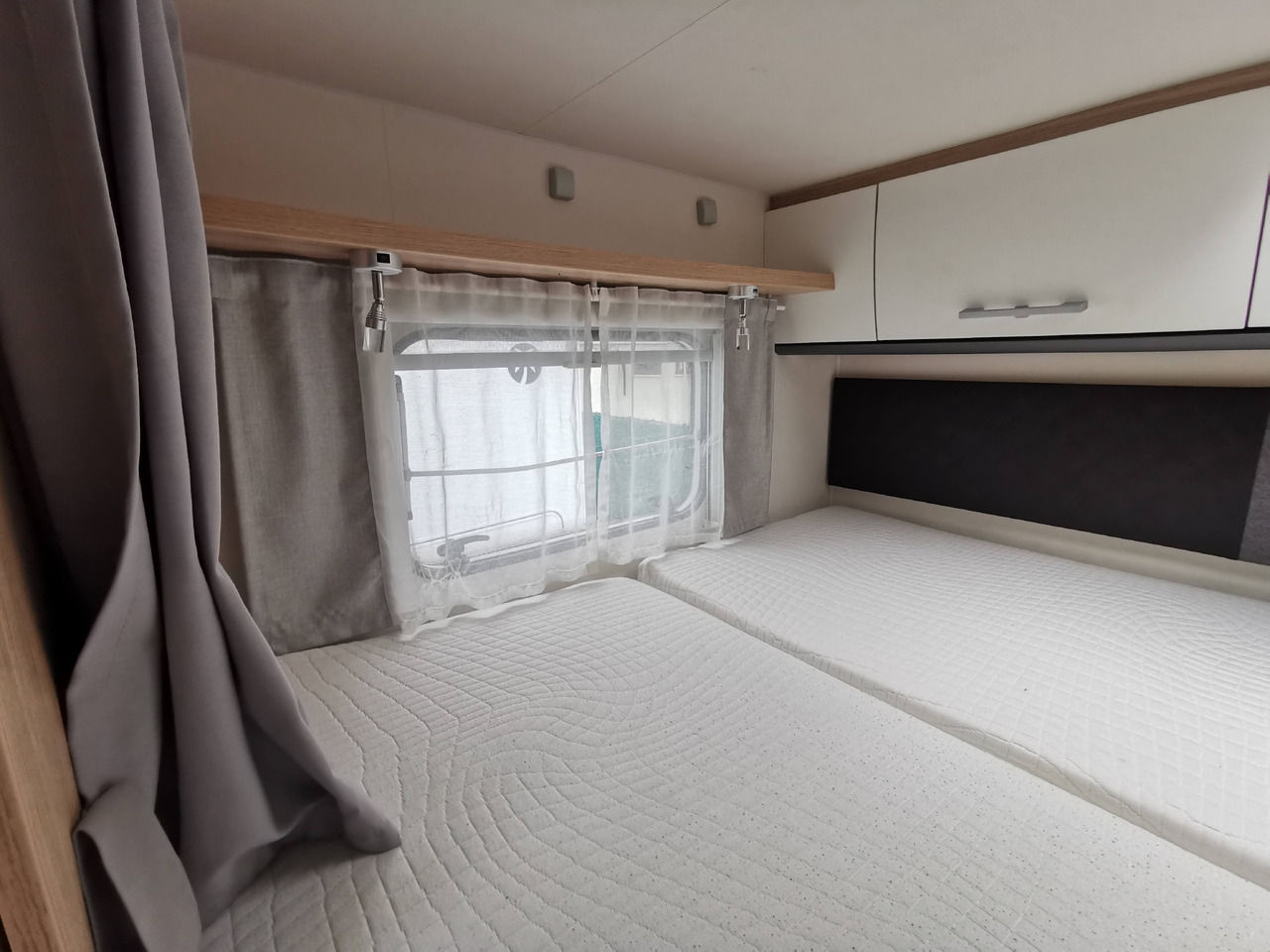 Альковный автодом SUNLIGHT A 70: фото 14