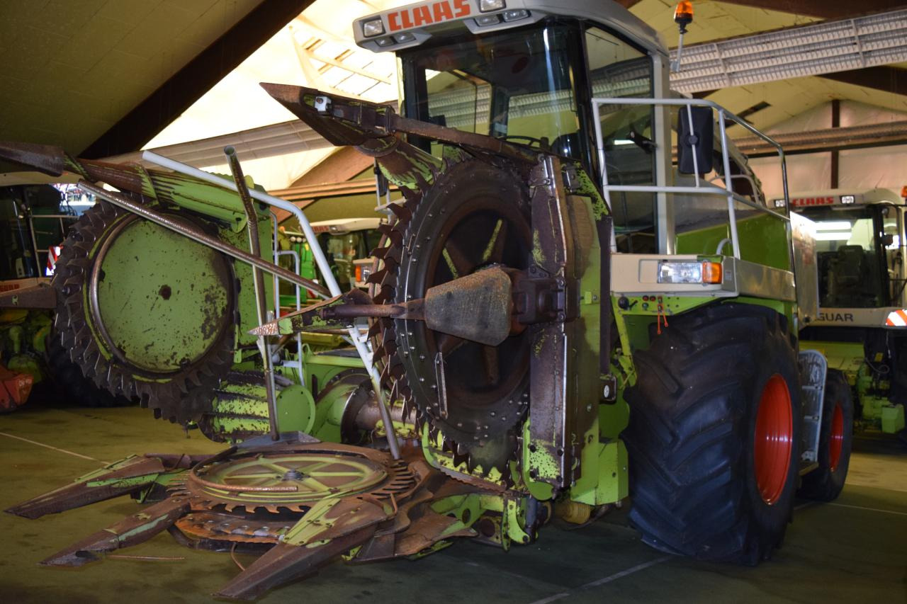 CLAAS Jaguar 820 - Кормоуборочный комбайн: фото 4 CLAAS Jaguar 820 - Кормоуборочный комбайн: фото 4