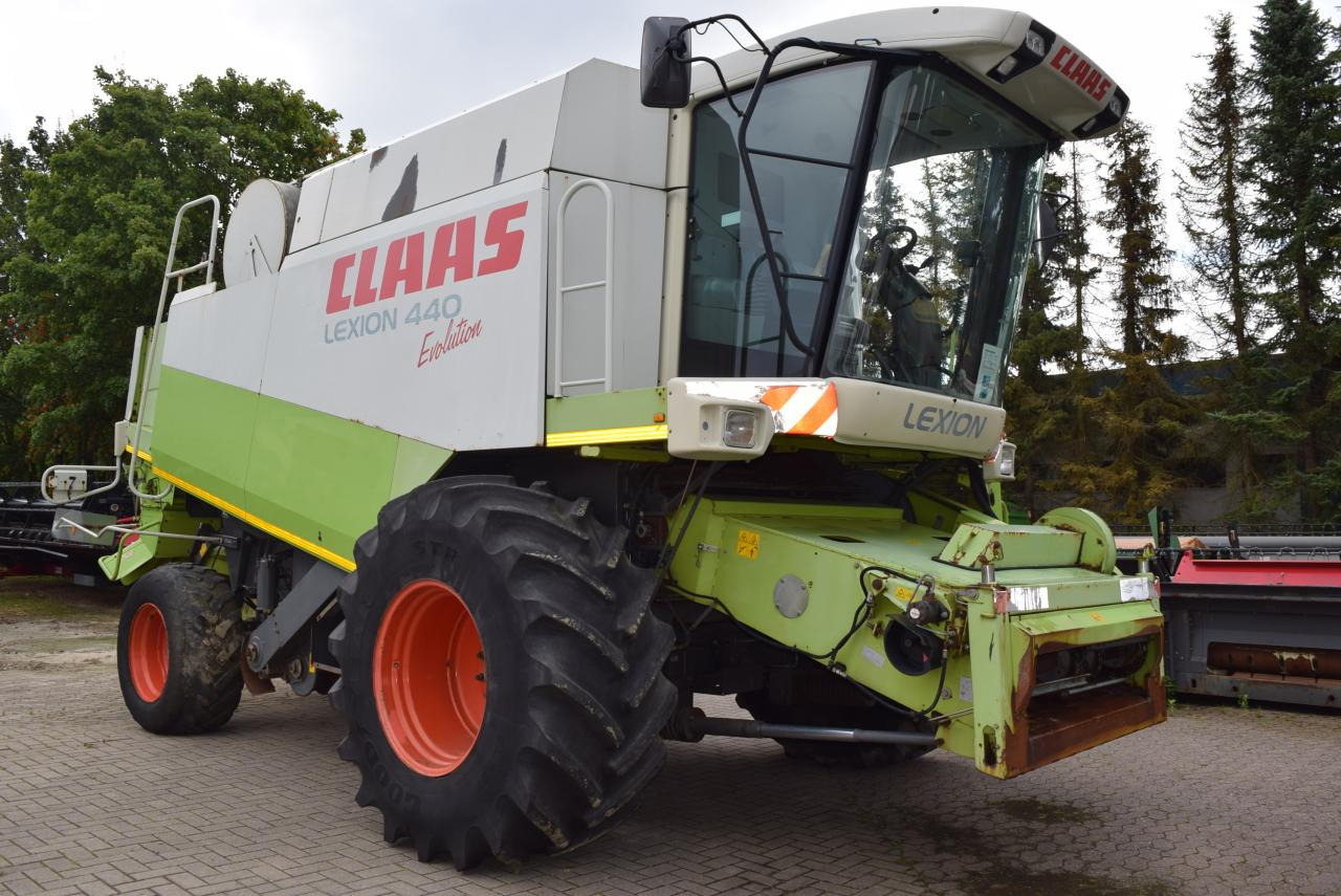 CLAAS Lexion 440 Evolution - Зерноуборочный комбайн: фото 1 CLAAS Lexion 440 Evolution - Зерноуборочный комбайн: фото 1