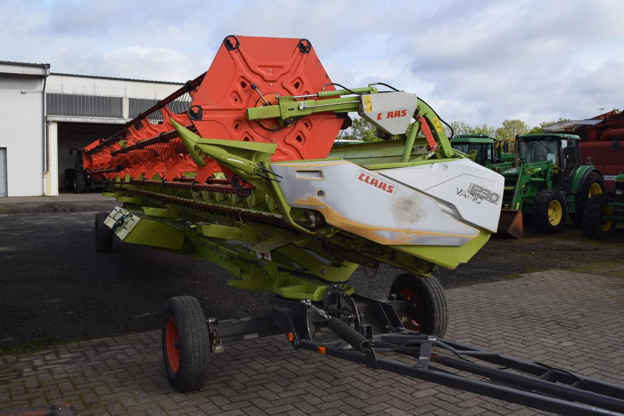 CLAAS V 1230 Vario *Schneidwerk* - Жатка зерновая: фото 1 CLAAS V 1230 Vario *Schneidwerk* - Жатка зерновая: фото 1