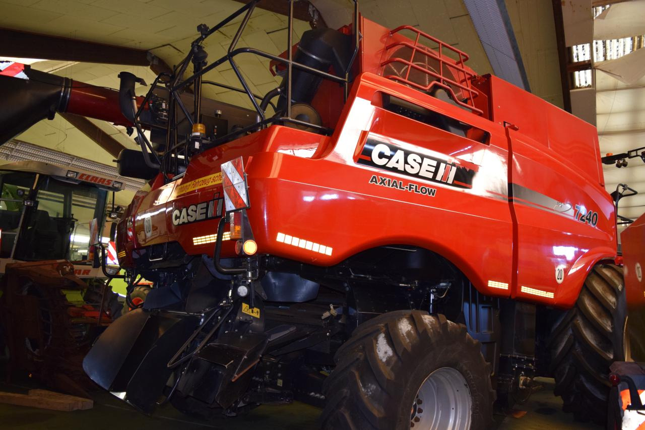 Case-IH 7240 Axial Flow - Зерноуборочный комбайн: фото 5 Case-IH 7240 Axial Flow - Зерноуборочный комбайн: фото 5