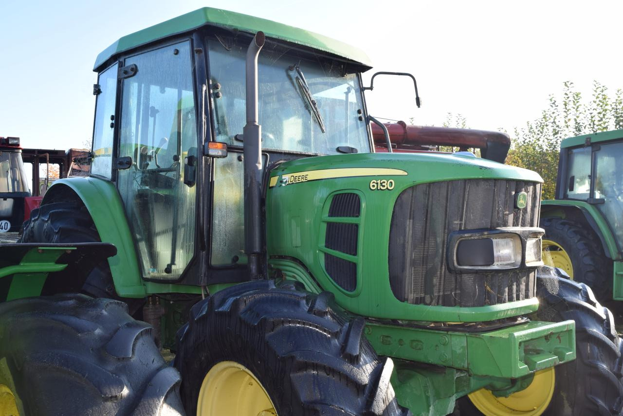 John Deere 6130 - Трактор: фото 2 John Deere 6130 - Трактор: фото 2