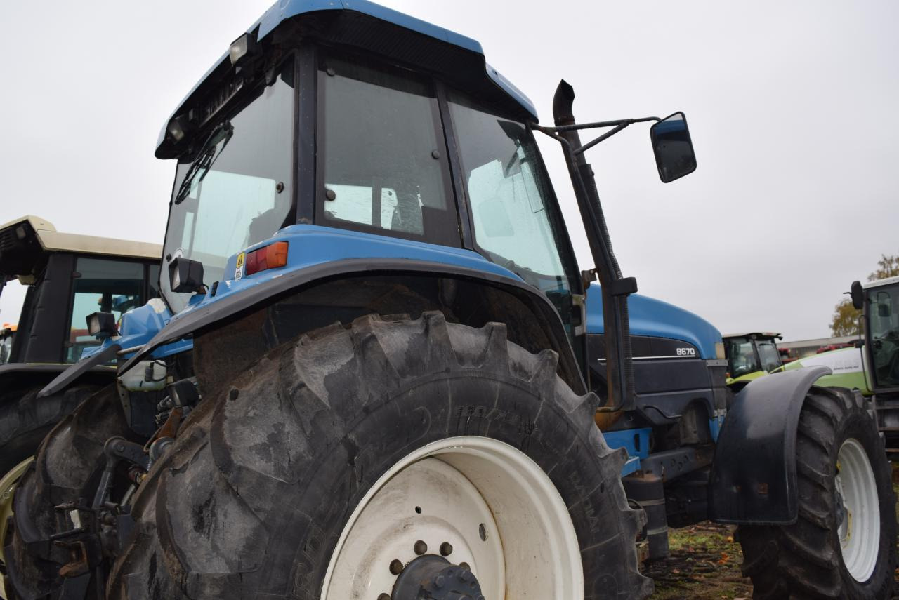 New Holland 8670 TA - Трактор: фото 4 New Holland 8670 TA - Трактор: фото 4