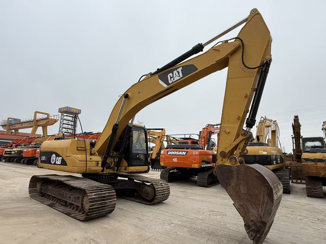 CAT 320D - Гусеничный экскаватор: фото 5 CAT 320D - Гусеничный экскаватор: фото 5