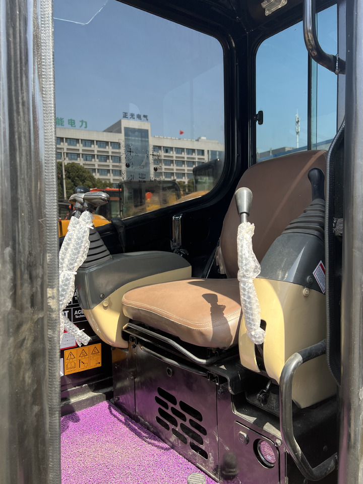 Мини-экскаватор CATERPILLAR 304CR: фото 8