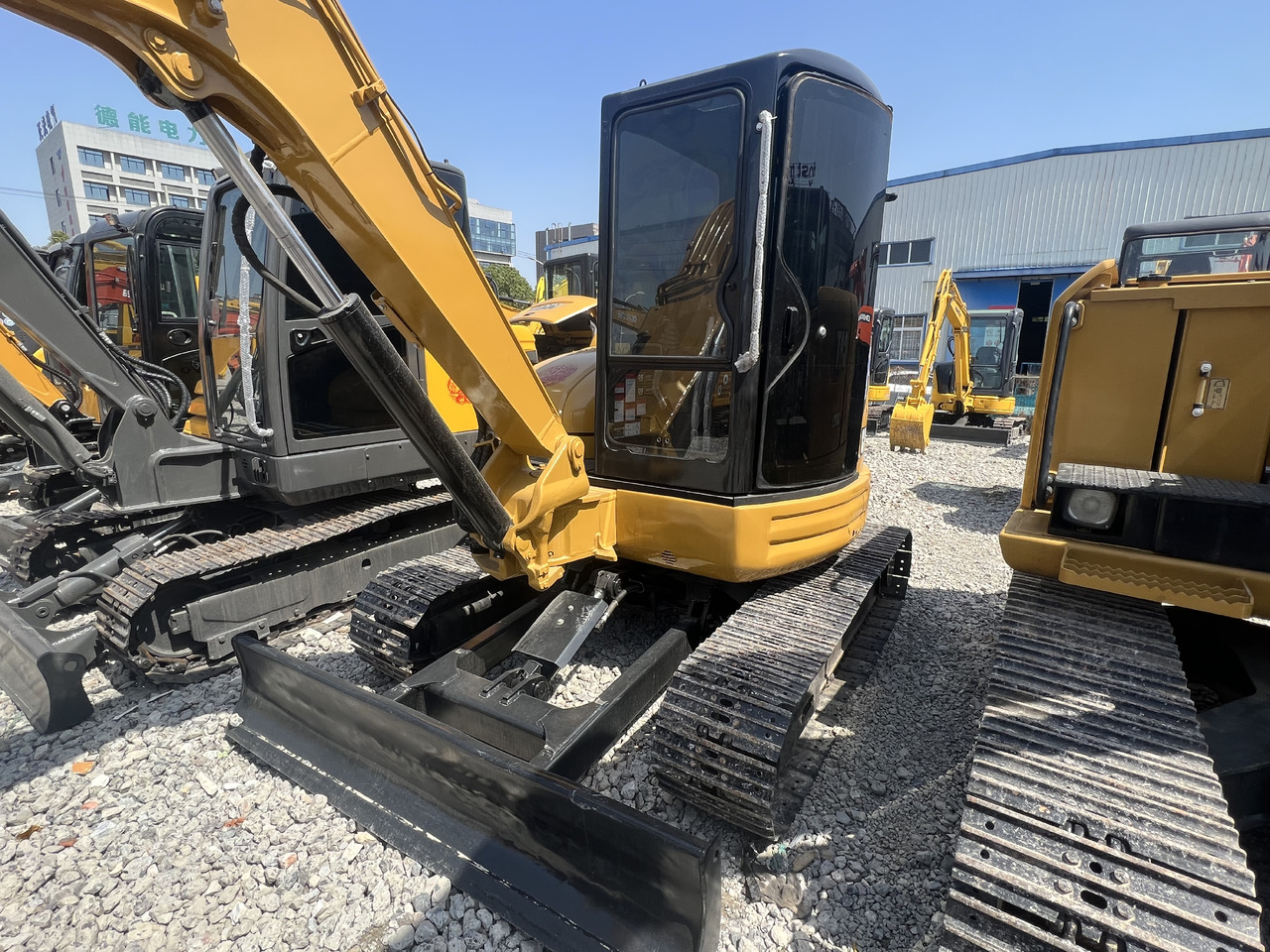 Мини-экскаватор CATERPILLAR 304CR: фото 7