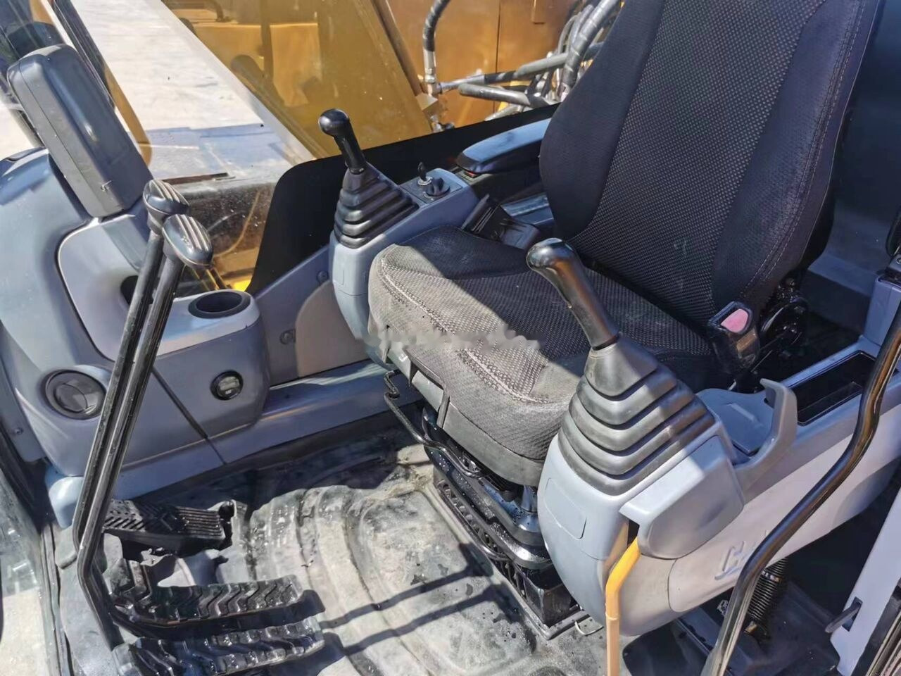 Caterpillar 312D2GC - Гусеничный экскаватор: фото 2 Caterpillar 312D2GC - Гусеничный экскаватор: фото 2