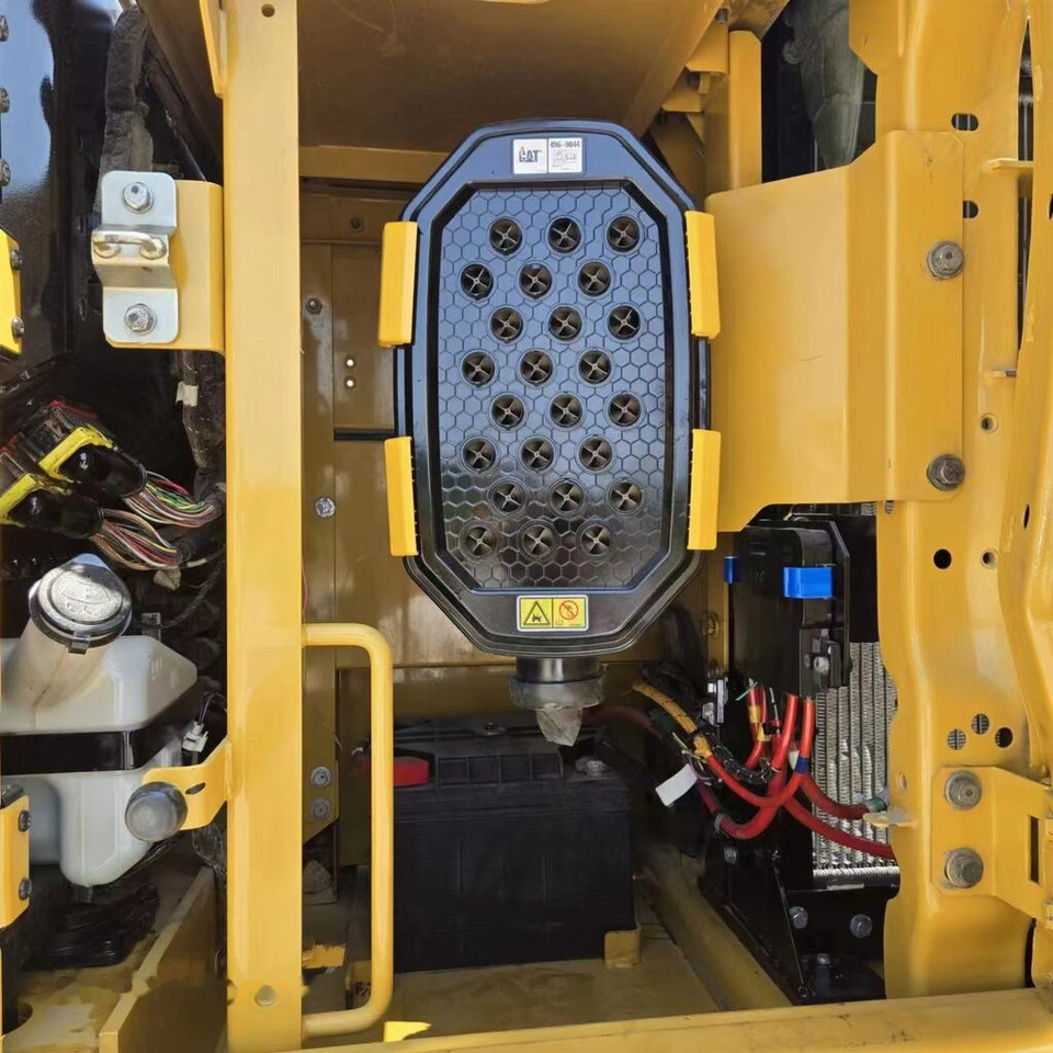 Caterpillar 330GC - Гусеничный экскаватор: фото 2 Caterpillar 330GC - Гусеничный экскаватор: фото 2