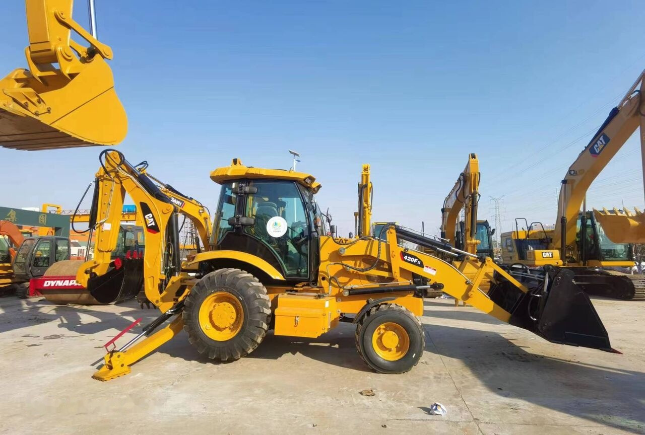 Экскаватор-погрузчик Caterpillar 420F: фото 12 Экскаватор-погрузчик Caterpillar 420F: фото 12