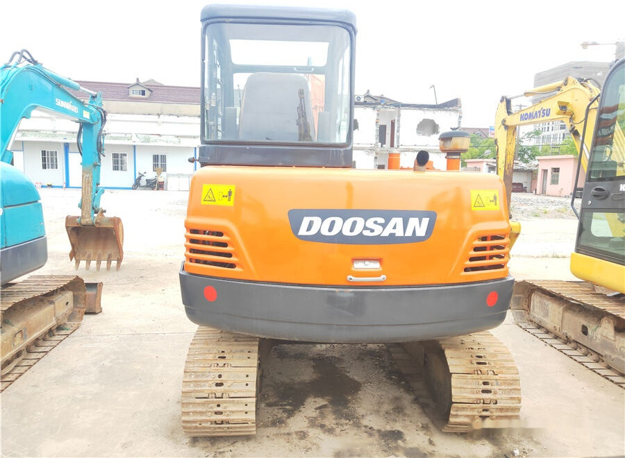 Doosan DH55-V - Мини-экскаватор: фото 3 Doosan DH55-V - Мини-экскаватор: фото 3