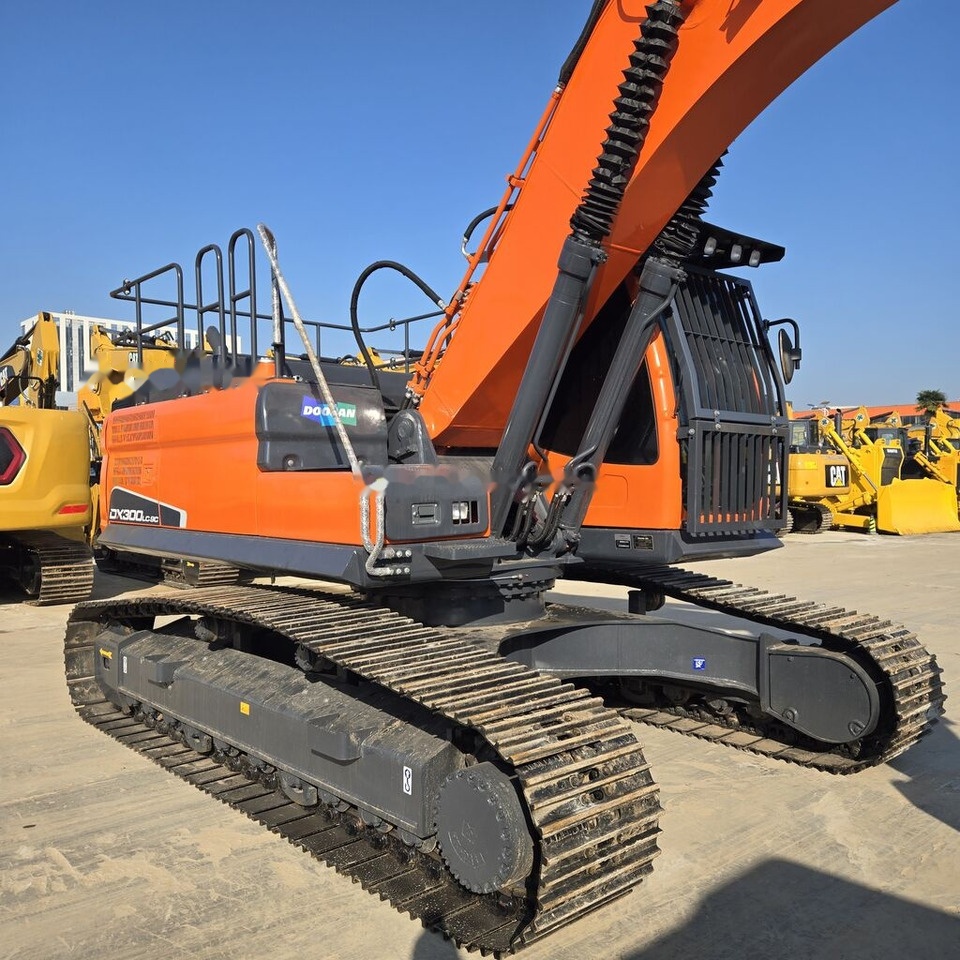 Doosan DX300 - Гусеничный экскаватор: фото 3 Doosan DX300 - Гусеничный экскаватор: фото 3