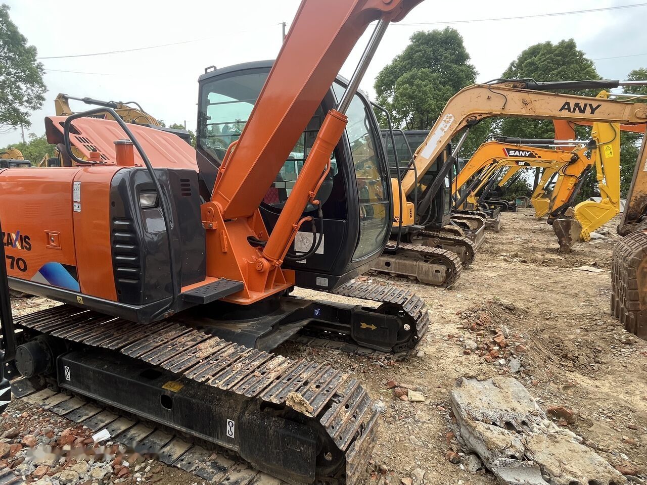 Hitachi ZX70 - Мини-экскаватор: фото 2 Hitachi ZX70 - Мини-экскаватор: фото 2