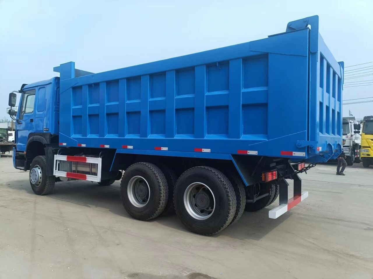 Howo 371 - Самосвал: фото 2 Howo 371 - Самосвал: фото 2