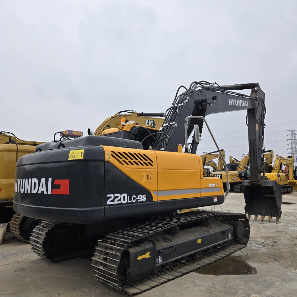 Hyundai R220LC-9S - Гусеничный экскаватор: фото 3 Hyundai R220LC-9S - Гусеничный экскаватор: фото 3