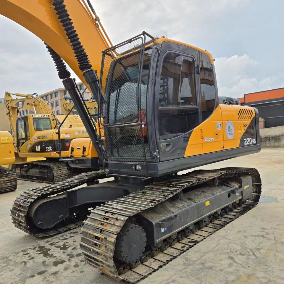 Hyundai R220LC-9s - Гусеничный экскаватор: фото 5 Hyundai R220LC-9s - Гусеничный экскаватор: фото 5