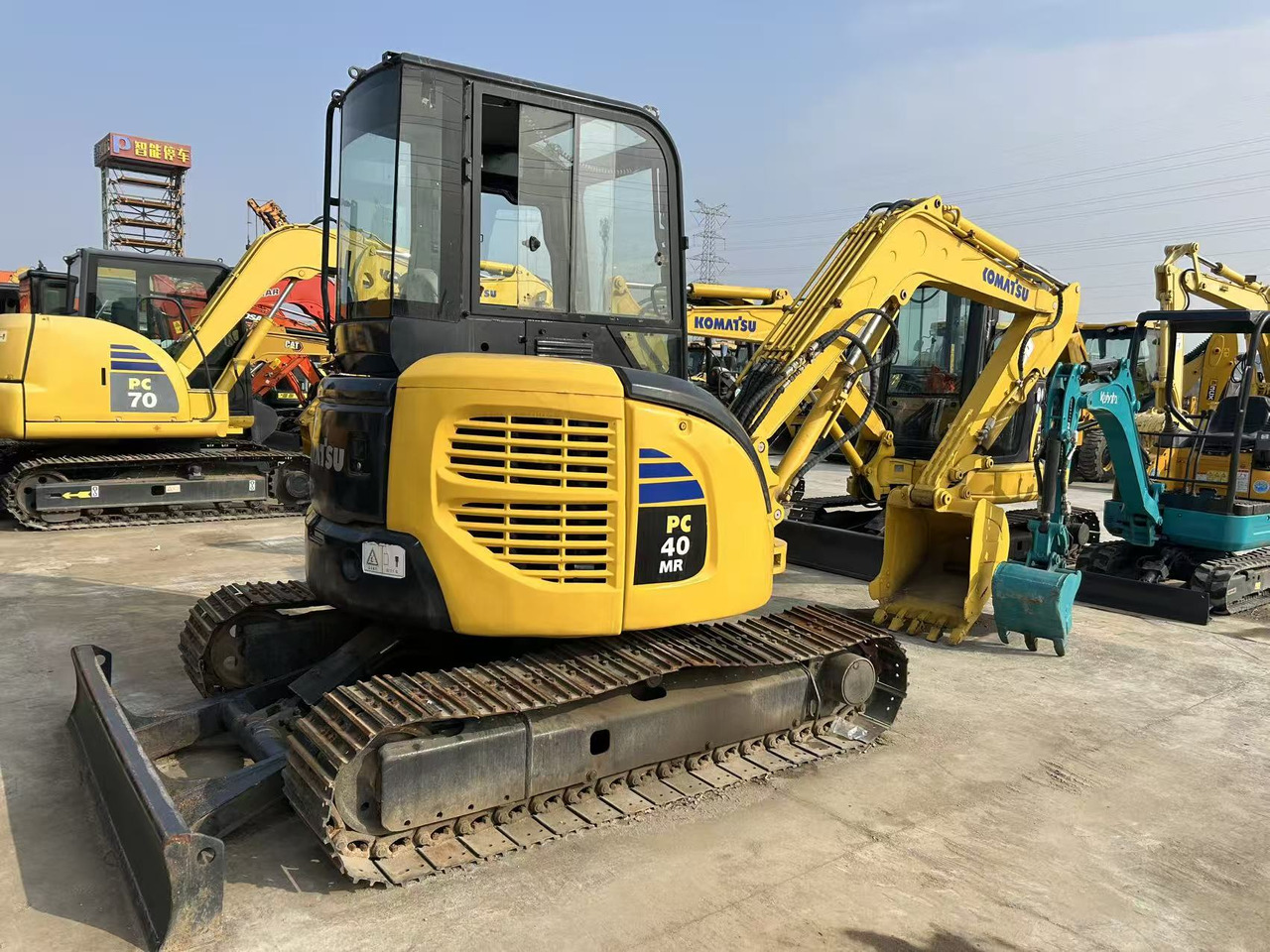 KOMATSU PC40 - Мини-экскаватор: фото 1 KOMATSU PC40 - Мини-экскаватор: фото 1