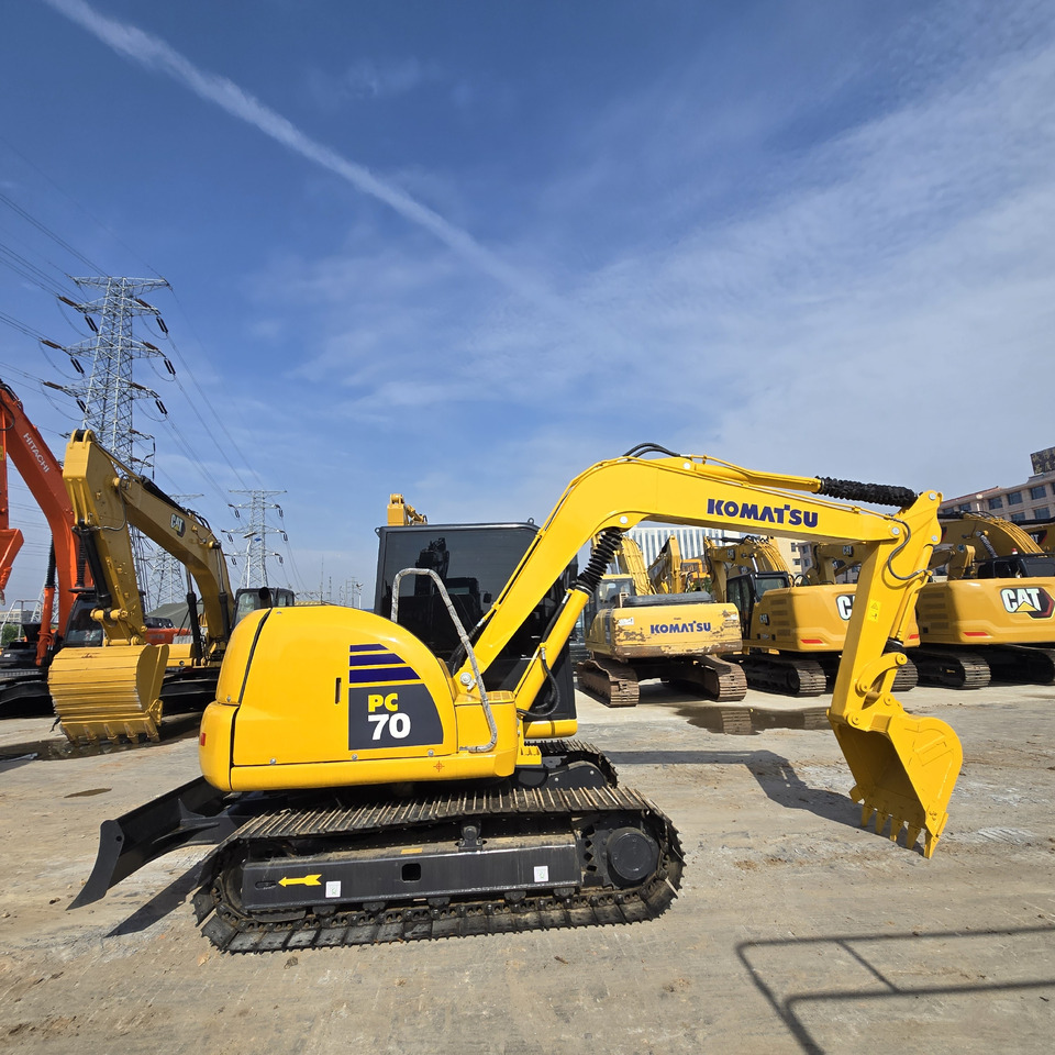 KOMATSU PC70-8 - Мини-экскаватор: фото 2 KOMATSU PC70-8 - Мини-экскаватор: фото 2