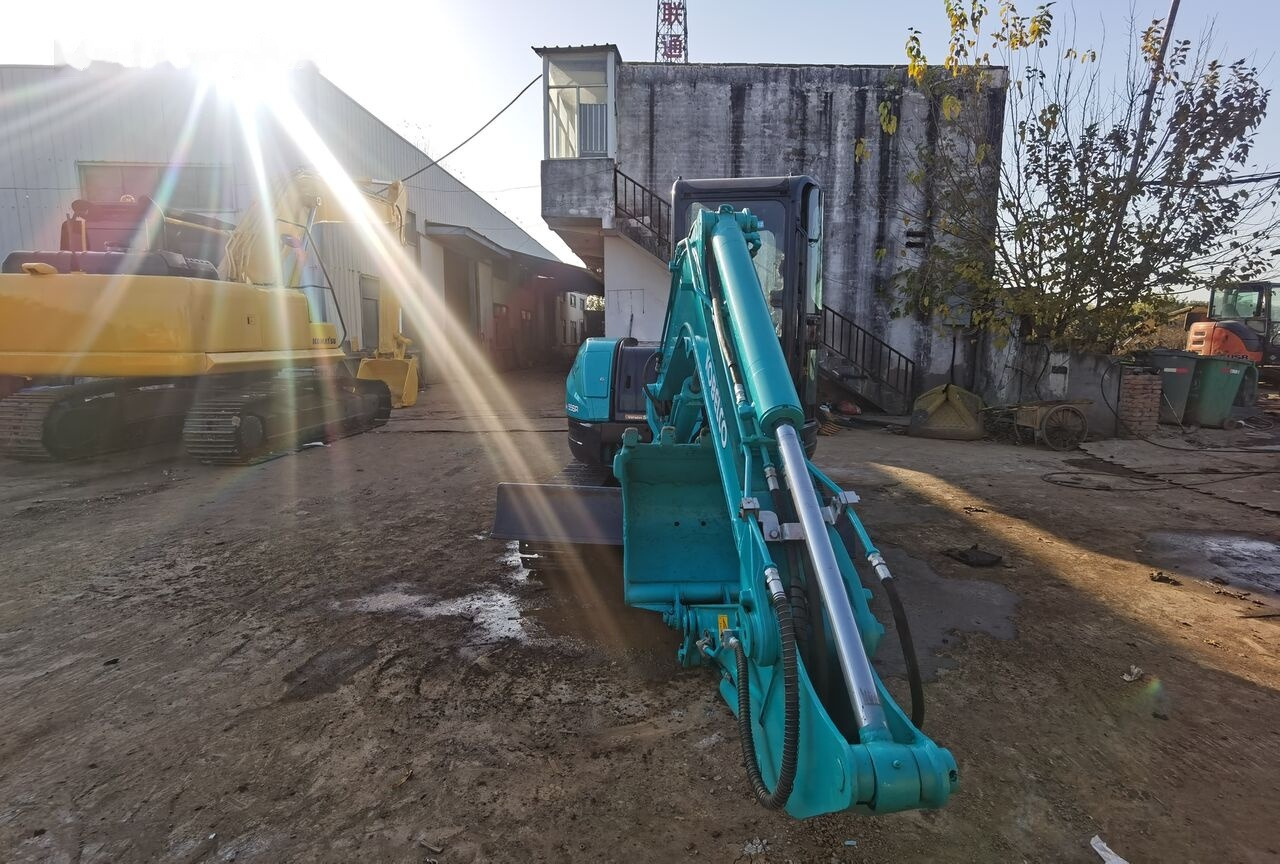 Kobelco SK55SR - Мини-экскаватор: фото 2 Kobelco SK55SR - Мини-экскаватор: фото 2