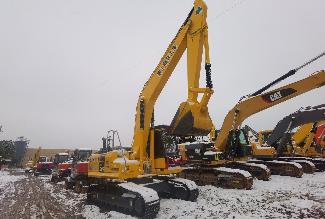 Komatsu PC200-8 - Гусеничный экскаватор: фото 4 Komatsu PC200-8 - Гусеничный экскаватор: фото 4