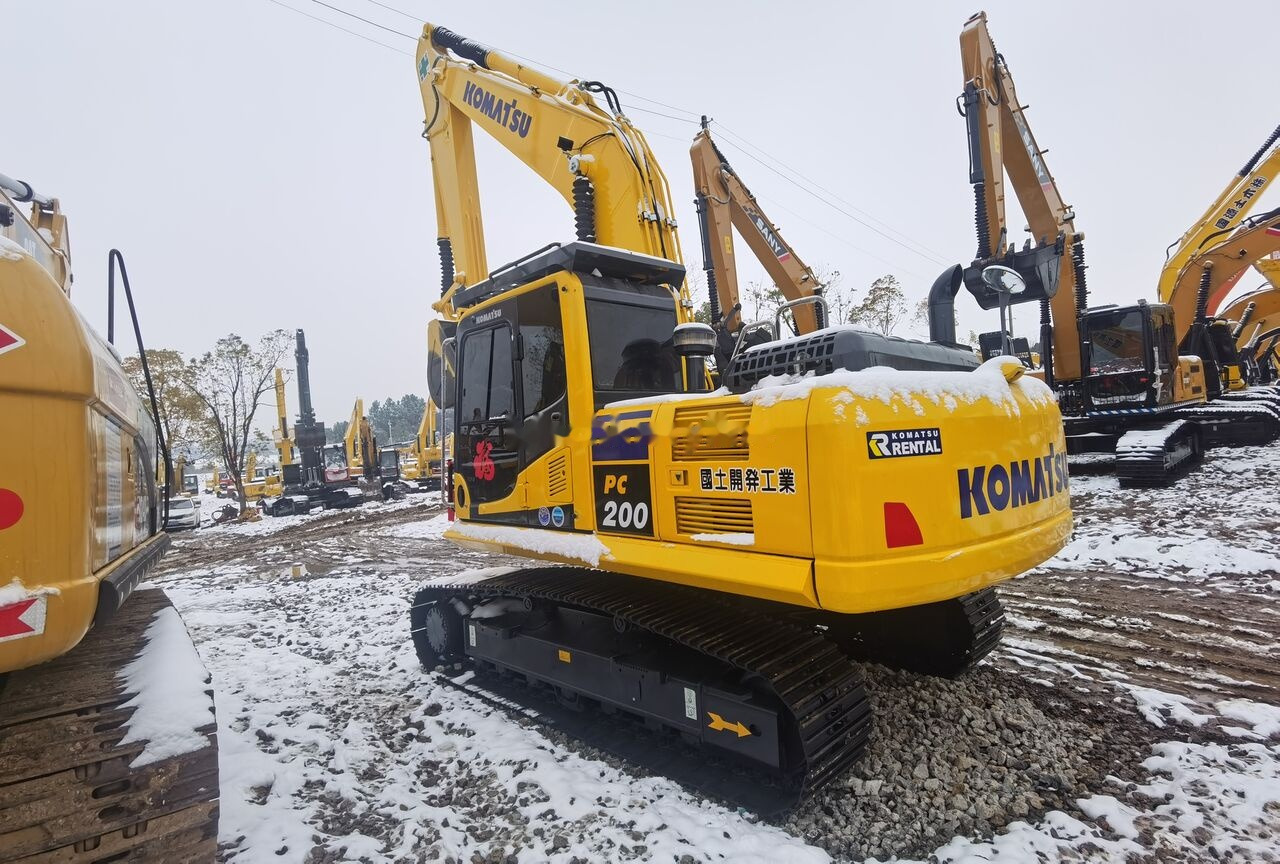 Komatsu PC200-8 - Гусеничный экскаватор: фото 1 Komatsu PC200-8 - Гусеничный экскаватор: фото 1