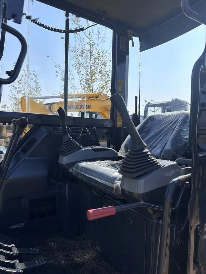 Komatsu PC50 - Мини-экскаватор: фото 1 Komatsu PC50 - Мини-экскаватор: фото 1