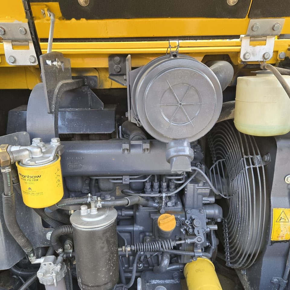 Komatsu PC56 - Мини-экскаватор: фото 2 Komatsu PC56 - Мини-экскаватор: фото 2