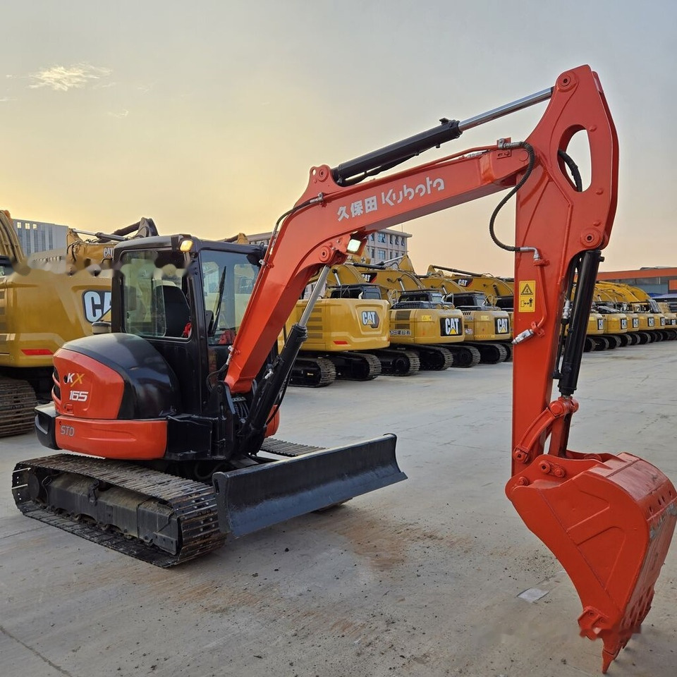 Kubota KX165 - Мини-экскаватор: фото 5 Kubota KX165 - Мини-экскаватор: фото 5