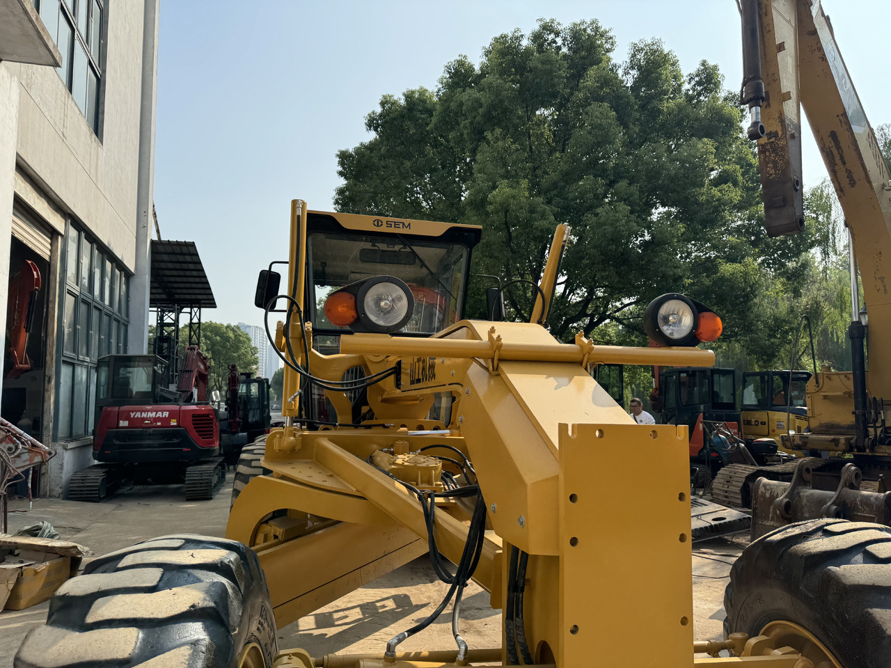 SEM 919 - Грейдер: фото 3 SEM 919 - Грейдер: фото 3