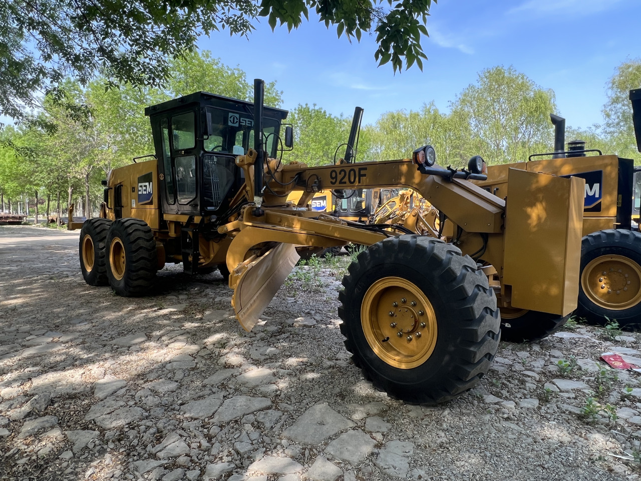 SEM SEM920F - Грейдер: фото 1 SEM SEM920F - Грейдер: фото 1