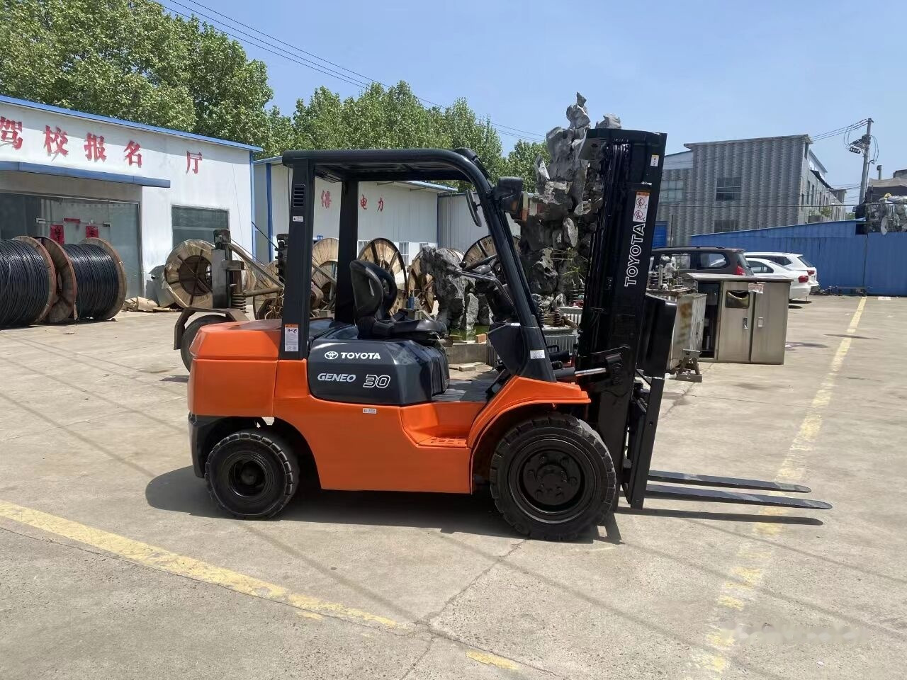 Toyota FD30 - Дизельный погрузчик: фото 5 Toyota FD30 - Дизельный погрузчик: фото 5