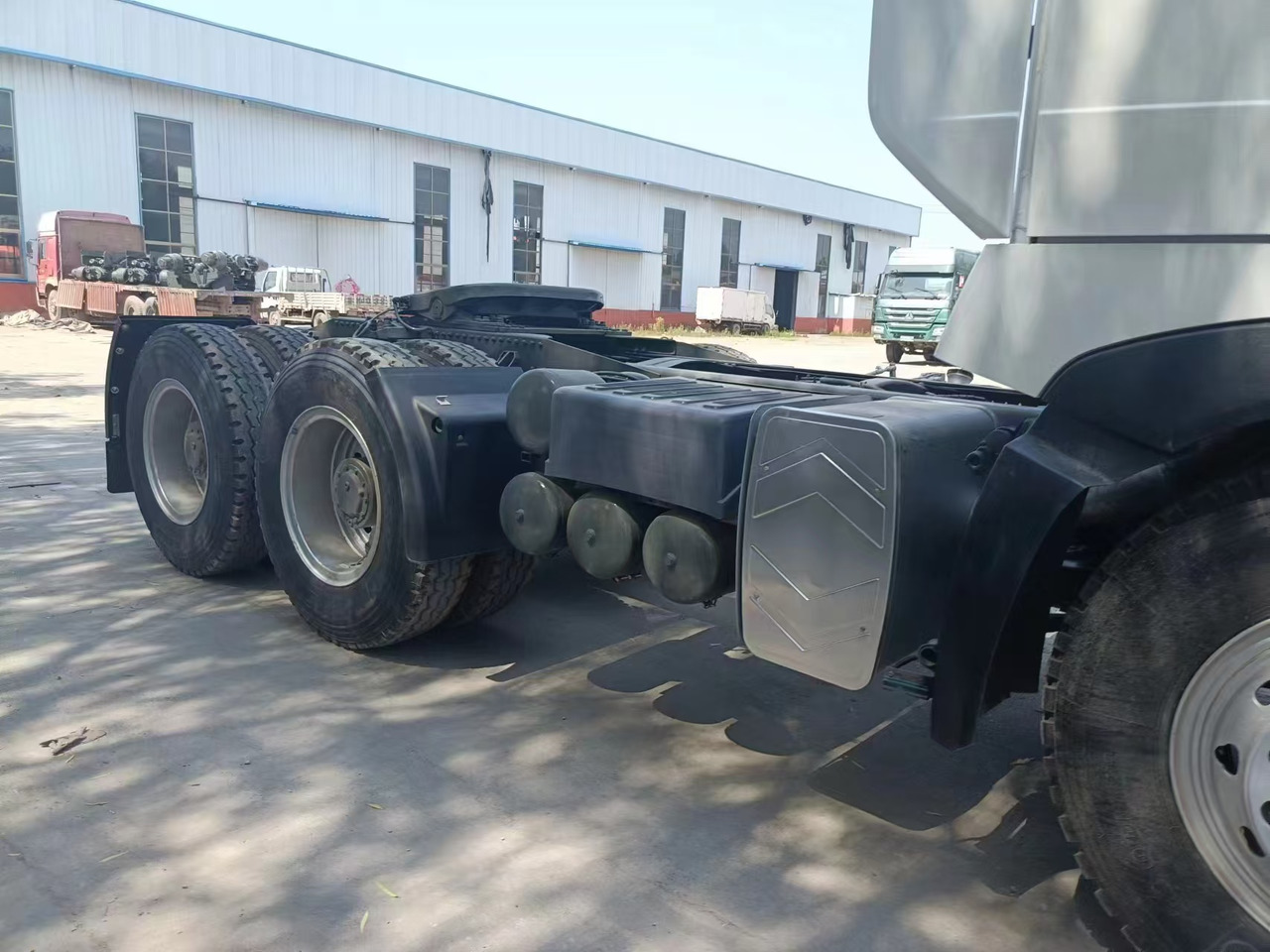 SINOTRUK HOWO A7 - Тягач: фото 4 SINOTRUK HOWO A7 - Тягач: фото 4