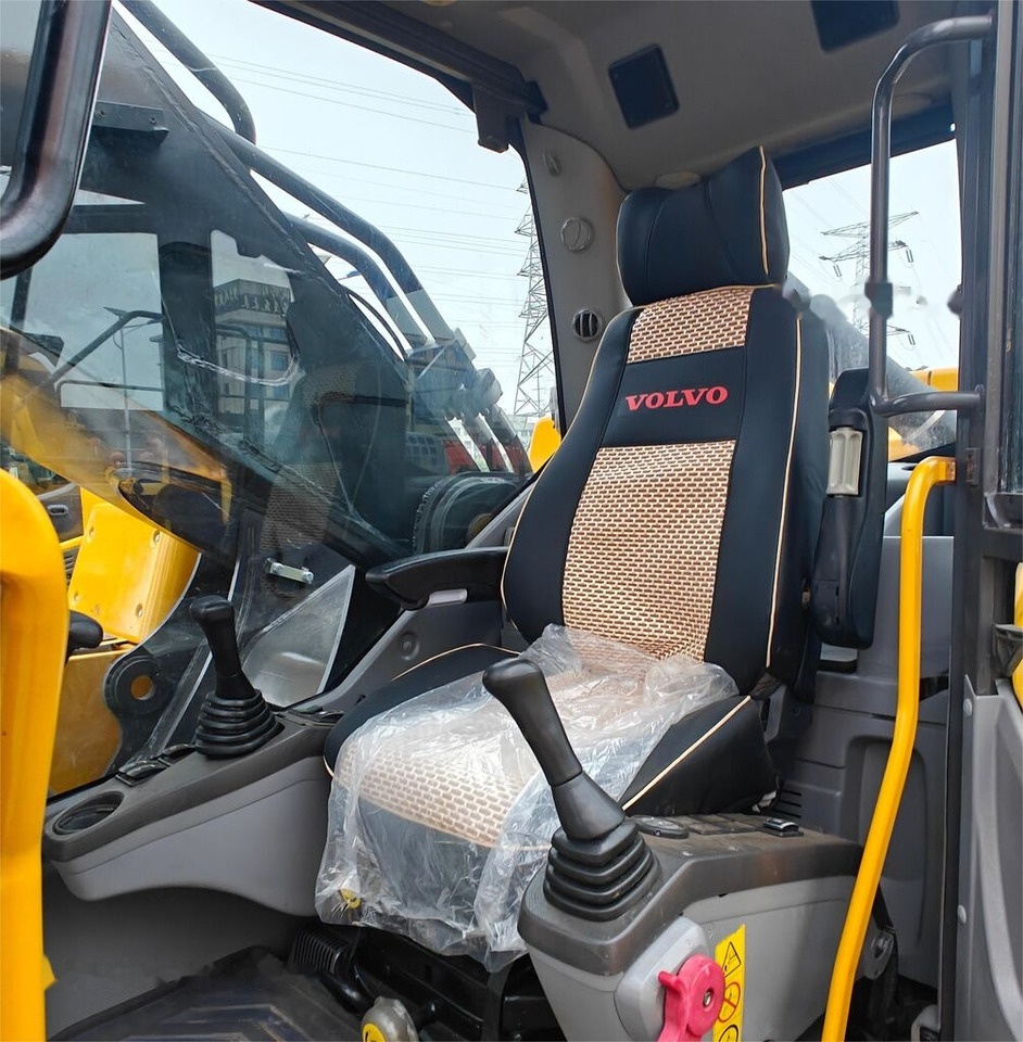Гусеничный экскаватор Volvo EC480DL: фото 9