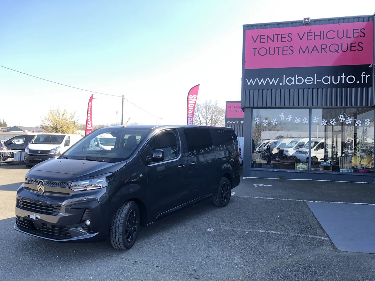 Citroen Jumpy XL 2.0 BLUEHDI 180CH S&S CABINE APPROFONDIE FIXE EAT8 - Грузопассажирский фургон: фото 5 Citroen Jumpy XL 2.0 BLUEHDI 180CH S&S CABINE APPROFONDIE FIXE EAT8 - Грузопассажирский фургон: фото 5