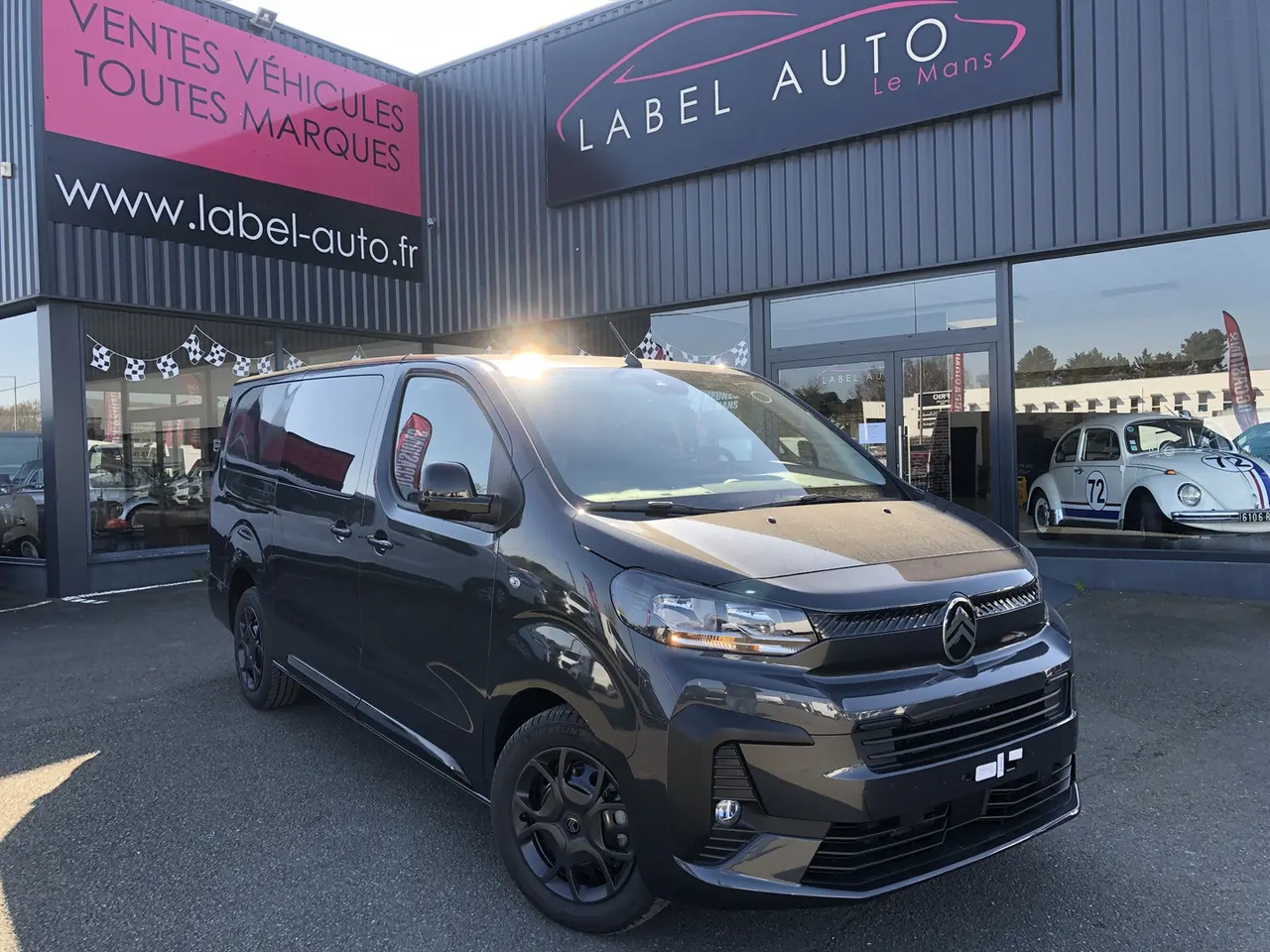 Citroen Jumpy XL 2.0 BLUEHDI 180CH S&S CABINE APPROFONDIE FIXE EAT8 - Грузопассажирский фургон: фото 1 Citroen Jumpy XL 2.0 BLUEHDI 180CH S&S CABINE APPROFONDIE FIXE EAT8 - Грузопассажирский фургон: фото 1