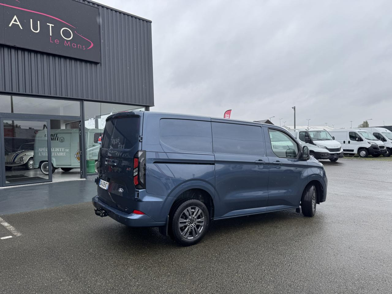 FORD Transit Custom 2.0 EcoBlue 170 ch BVA Fourgon 320 L1H1 Limited - Цельнометаллический фургон: фото 5 FORD Transit Custom 2.0 EcoBlue 170 ch BVA Fourgon 320 L1H1 Limited - Цельнометаллический фургон: фото 5
