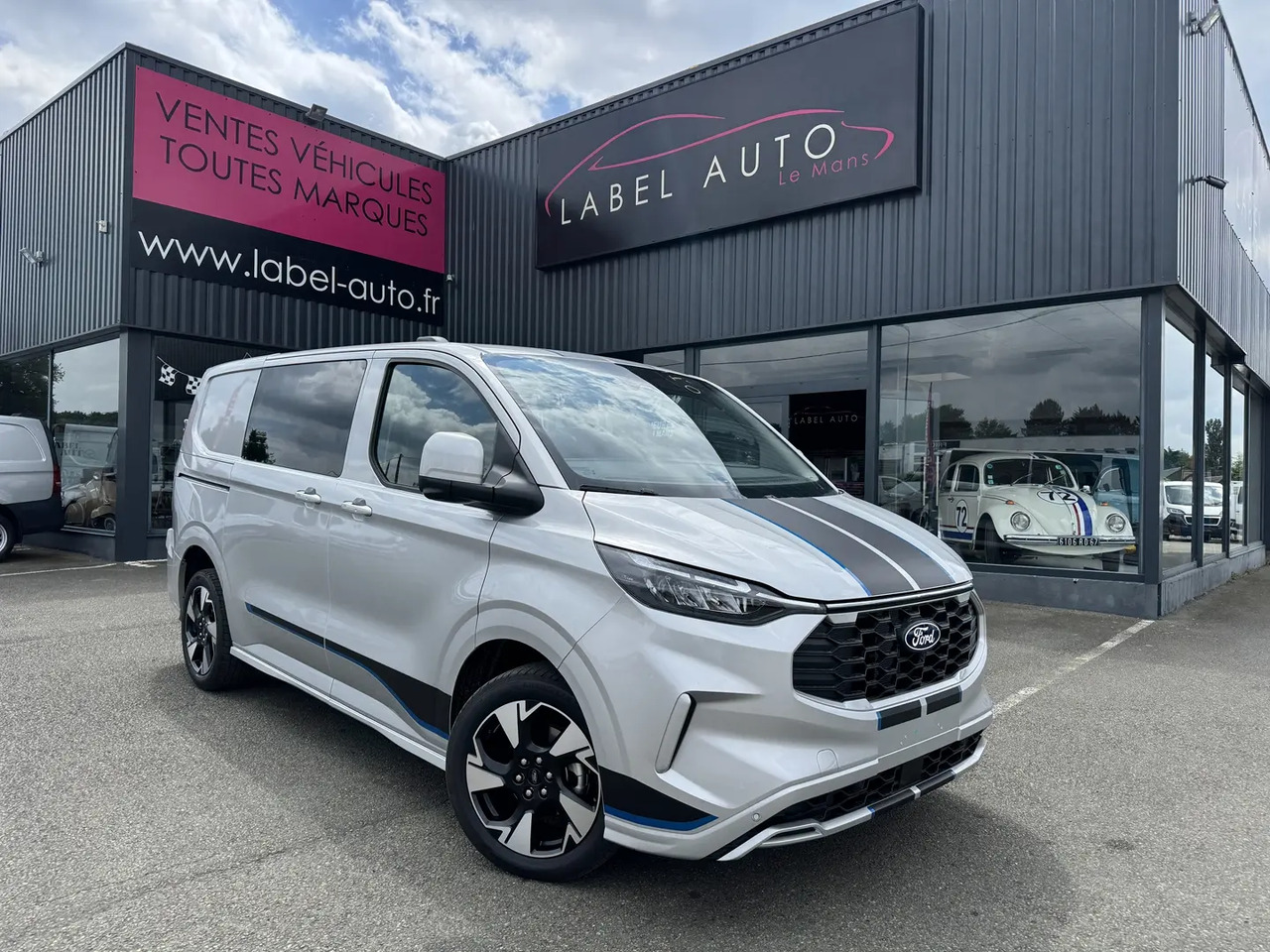Ford Transit Custom 320 L1H1 2.0 ECOBLUE 170CH CABINE APPROFONDIE SPORT BVA8 - Грузопассажирский фургон: фото 2 Ford Transit Custom 320 L1H1 2.0 ECOBLUE 170CH CABINE APPROFONDIE SPORT BVA8 - Грузопассажирский фургон: фото 2