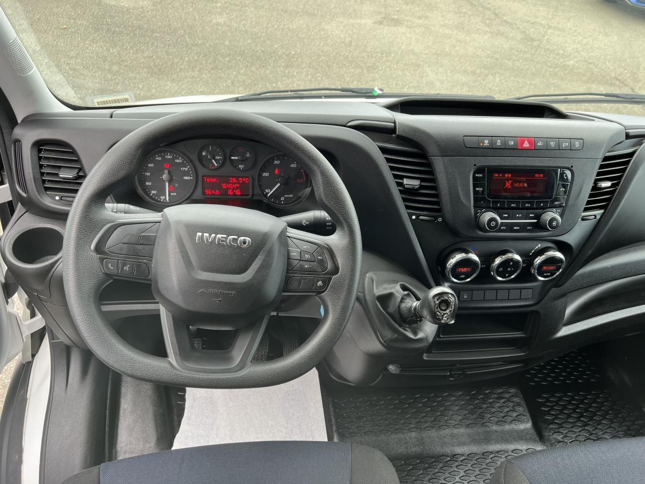 IVECO Daily 35C16 CAISSE HAYON 20M3 RJ 3.0L 160CH - Малотоннажный фургон: фото 4 IVECO Daily 35C16 CAISSE HAYON 20M3 RJ 3.0L 160CH - Малотоннажный фургон: фото 4