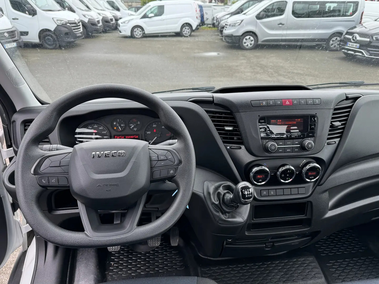 Iveco Daily 35C16H3.0 EMPATTEMENT 4100 - Эвакуатор: фото 4 Iveco Daily 35C16H3.0 EMPATTEMENT 4100 - Эвакуатор: фото 4