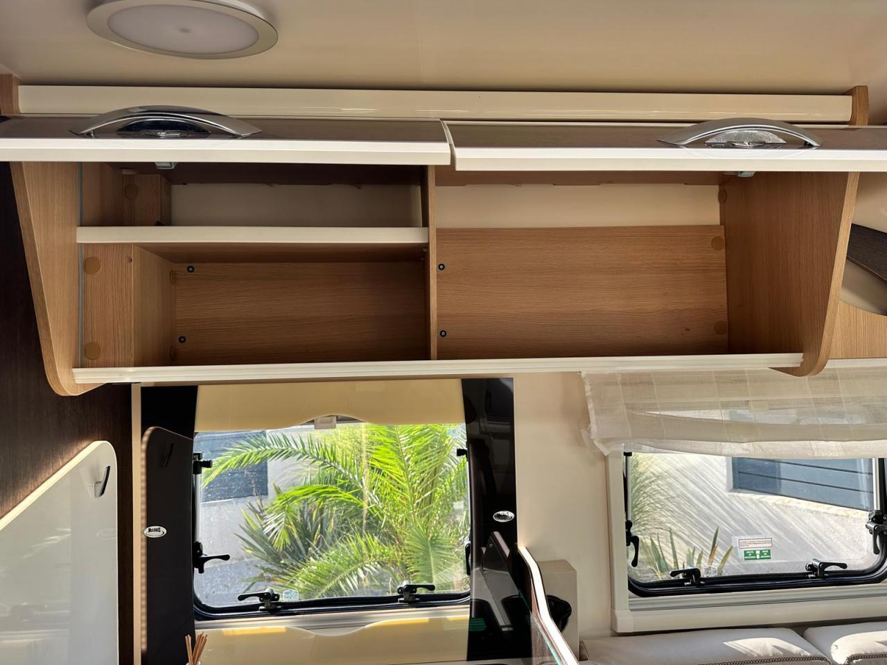 Интегрированный автодом MC LOUIS NEVIS 281: фото 16 Интегрированный автодом MC LOUIS NEVIS 281: фото 16