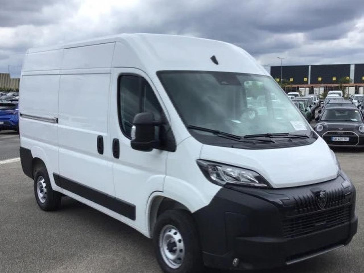 PEUGEOT Boxer 3.3t L2H2 2.2 HDi S&S - 140 III FOURGON TOLE Fourgon Tolé 333 L2H2 PHASE 3 - Цельнометаллический фургон: фото 1 PEUGEOT Boxer 3.3t L2H2 2.2 HDi S&S - 140 III FOURGON TOLE Fourgon Tolé 333 L2H2 PHASE 3 - Цельнометаллический фургон: фото 1